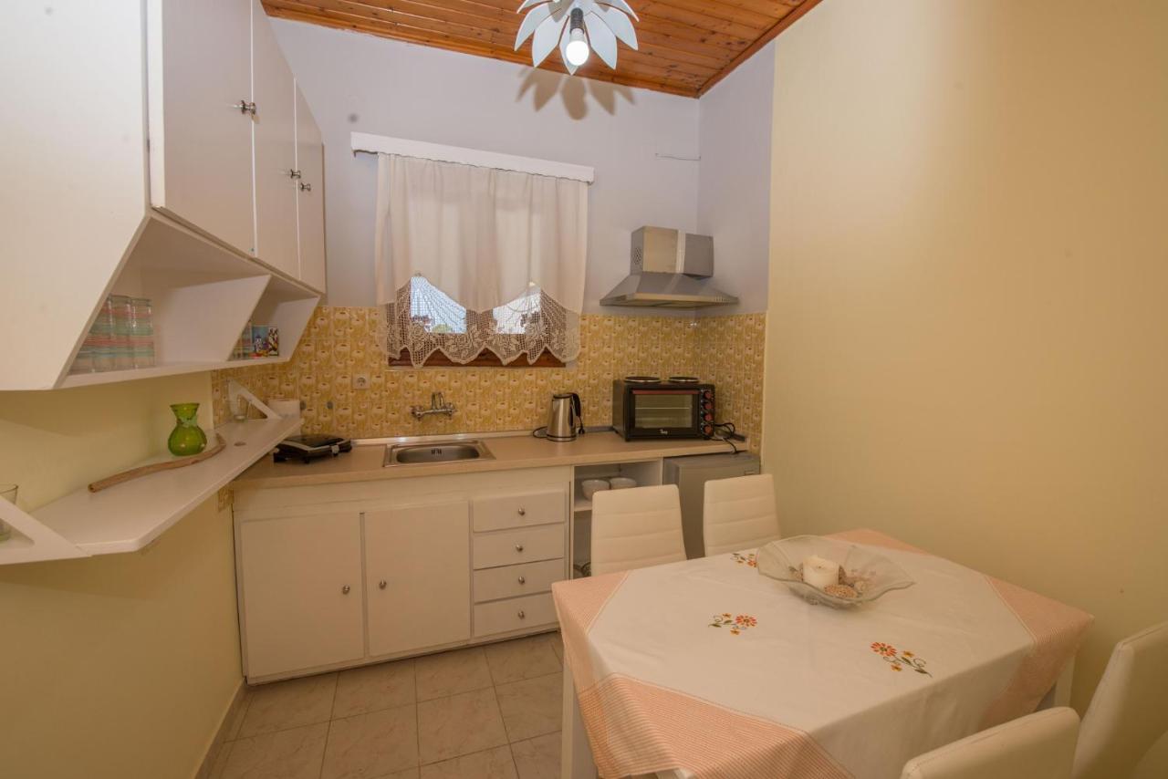 Nicoles Houses Arillas  Exterior photo